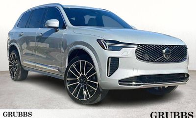 2026 Volvo XC90 Plus Bright