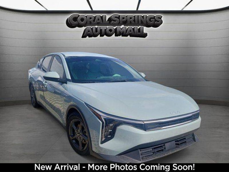 2025 Kia K4 — a typically priced live listing