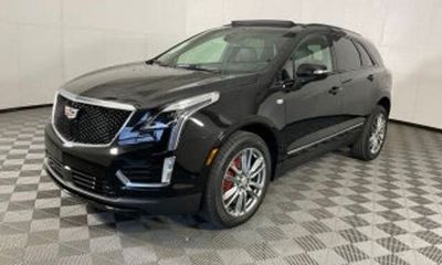 2026 Cadillac XT5 Sport