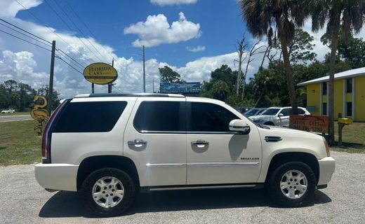 2011 Cadillac Escalade Premium