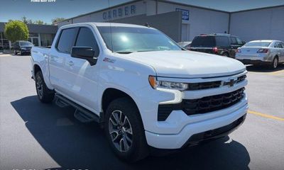 2024 Chevrolet Silverado RST