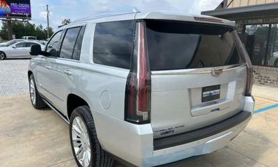 2016 Cadillac Escalade Platinum