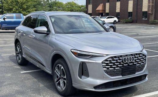 2026 Audi Q5 Quattro Premium Plus