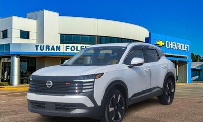 2025 Nissan Kicks MPV SR