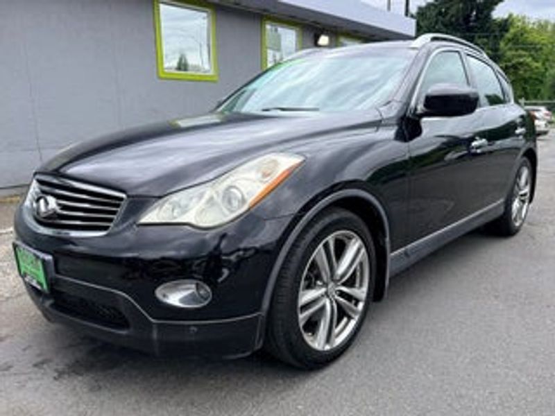 2011 Infiniti EX35 — a typically priced live listing