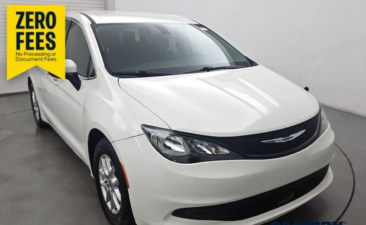 2022 Chrysler Voyager LX