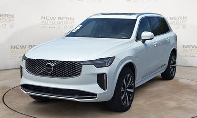 2026 Volvo XC90 Core