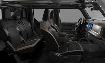 2026 Ford Bronco Outer Banks