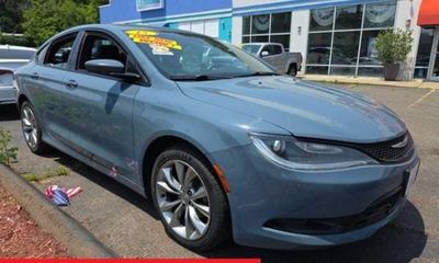 2015 Chrysler 200 200S