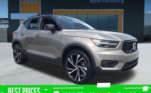 2022 Volvo XC40