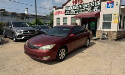 2005 Toyota Camry LE