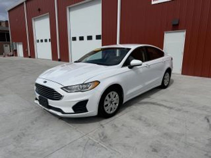 Representative 2019 Ford Fusion photo
