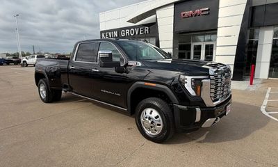 2026 GMC Sierra HD Denali