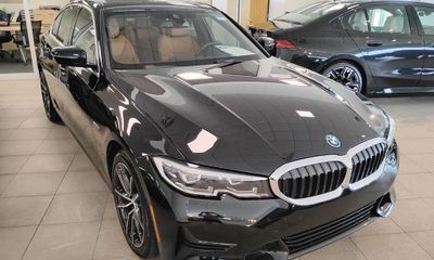 2022 BMW 330e 330XE