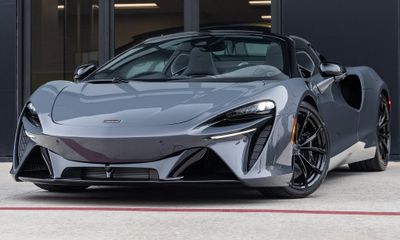 2026 McLaren Artura
