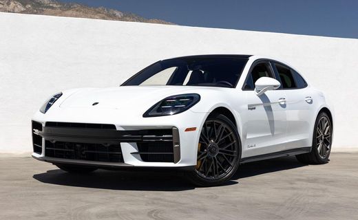 2026 Porsche Panamera S