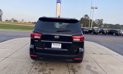 2015 Kia Sedona GL Middle LOW