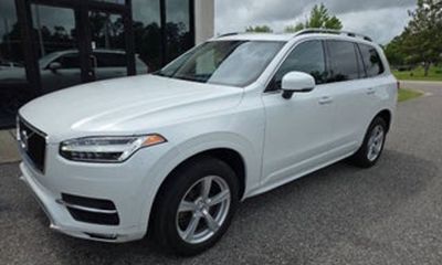 2019 Volvo XC90 Momentum