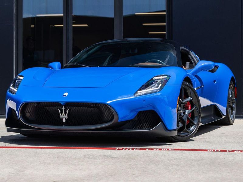Representative 2022 Maserati MC20 photo