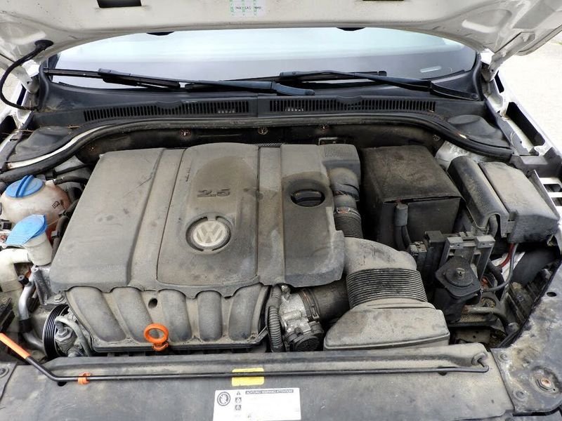 2012 Volkswagen Jetta — a typically priced live listing