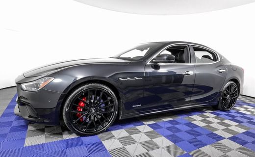 2021 Maserati Ghibli Sport