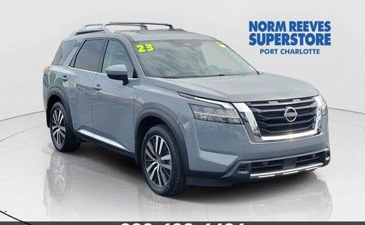 2023 Nissan Pathfinder Platinum