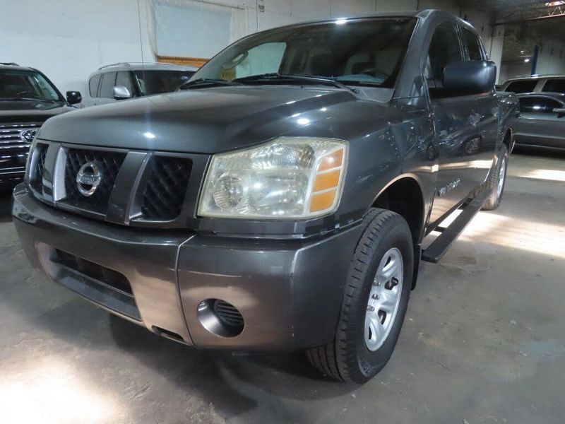 2006 Nissan Titan — a typically priced live listing