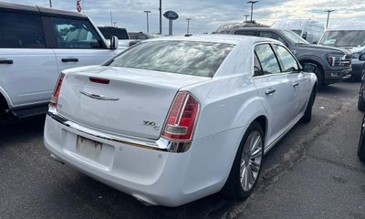 2013 Chrysler 300 300C