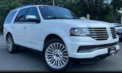 2016 Lincoln Navigator RSV