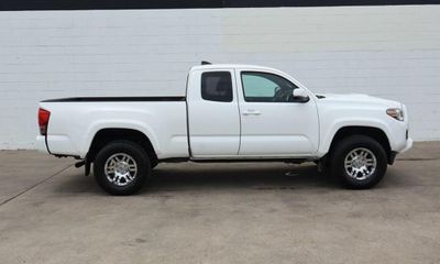 2016 Toyota Tacoma SR SR5 TRD