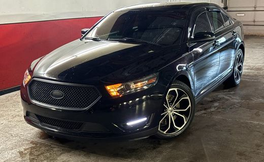 2016 Ford Taurus SHO