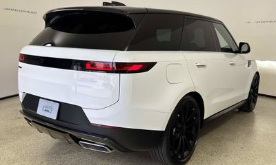 2026 Land Rover Range Sport P360 SE