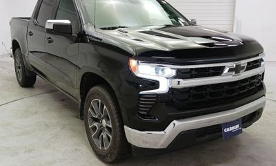 2023 Chevrolet Silverado LT