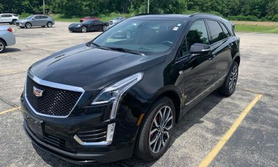 2024 Cadillac XT5 Sport