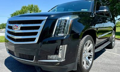 2020 Cadillac Escalade Premium Luxury