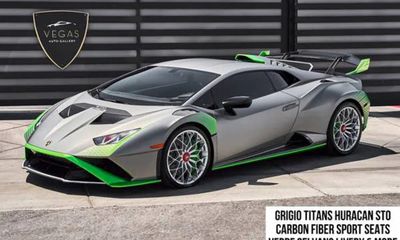 2023 Lamborghini Huracan STO