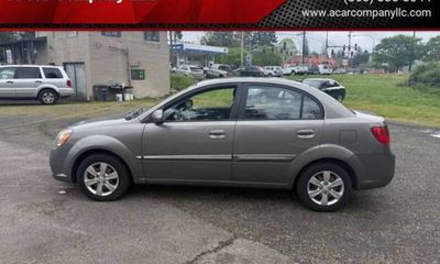 2011 Kia RIO GLS