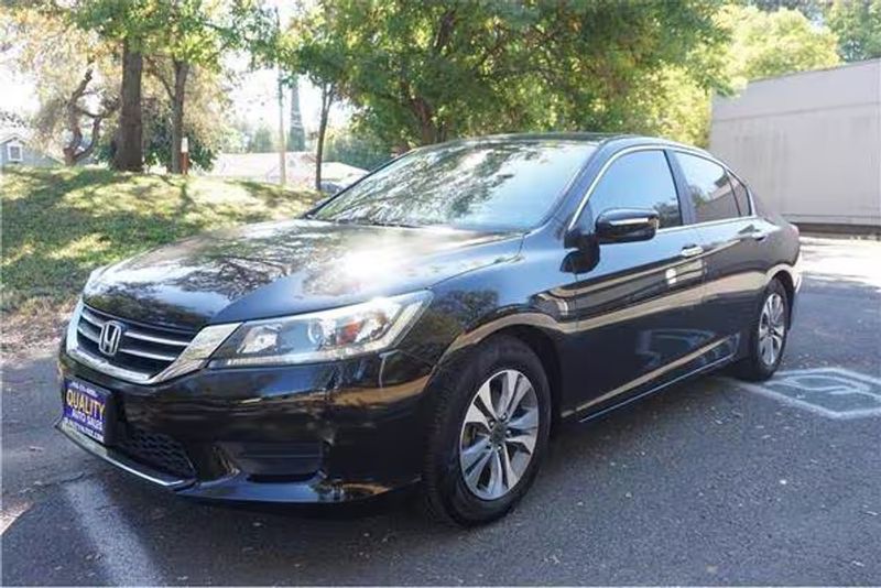 2014 Honda Accord — a typically priced live listing