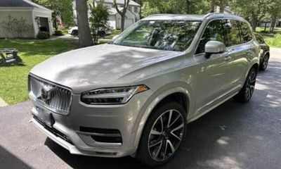 2023 Volvo XC90 Plus Bright