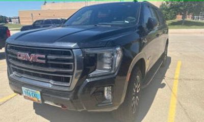 2024 GMC Yukon XL AT4