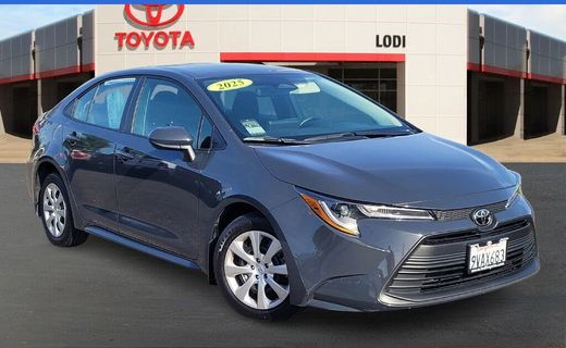 2025 Toyota Corolla LE