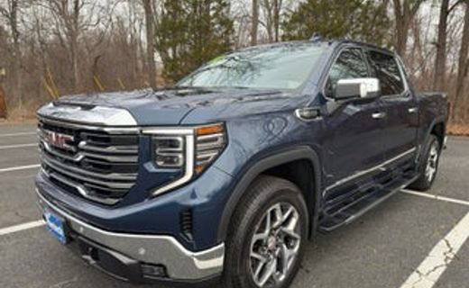 2021 GMC Sierra AT4