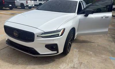 2024 Volvo S60 Core