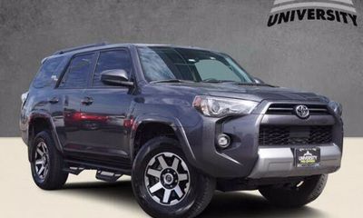 2021 Toyota 4RUNNER TRD Offroad