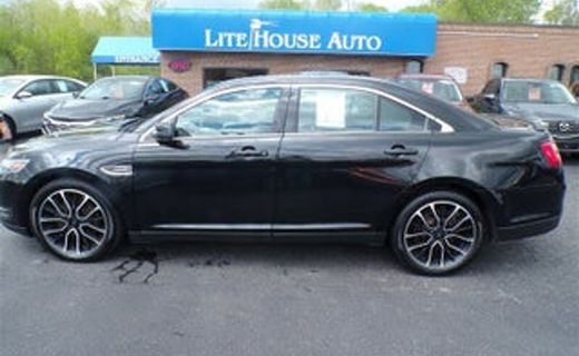 2018 Ford Taurus SEL