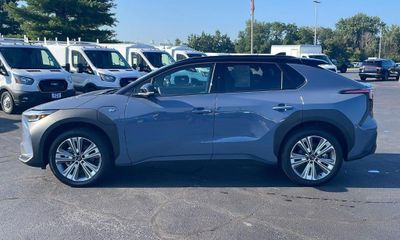 2024 Subaru Solterra Premium