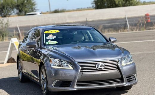 2014 Lexus LS 460