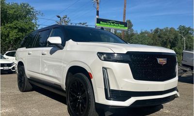 2021 Cadillac Escalade ESV Sport Platinum