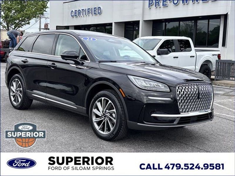 2024 Lincoln Corsair — a typically priced live listing