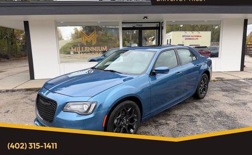 2022 Chrysler 300 Touring L